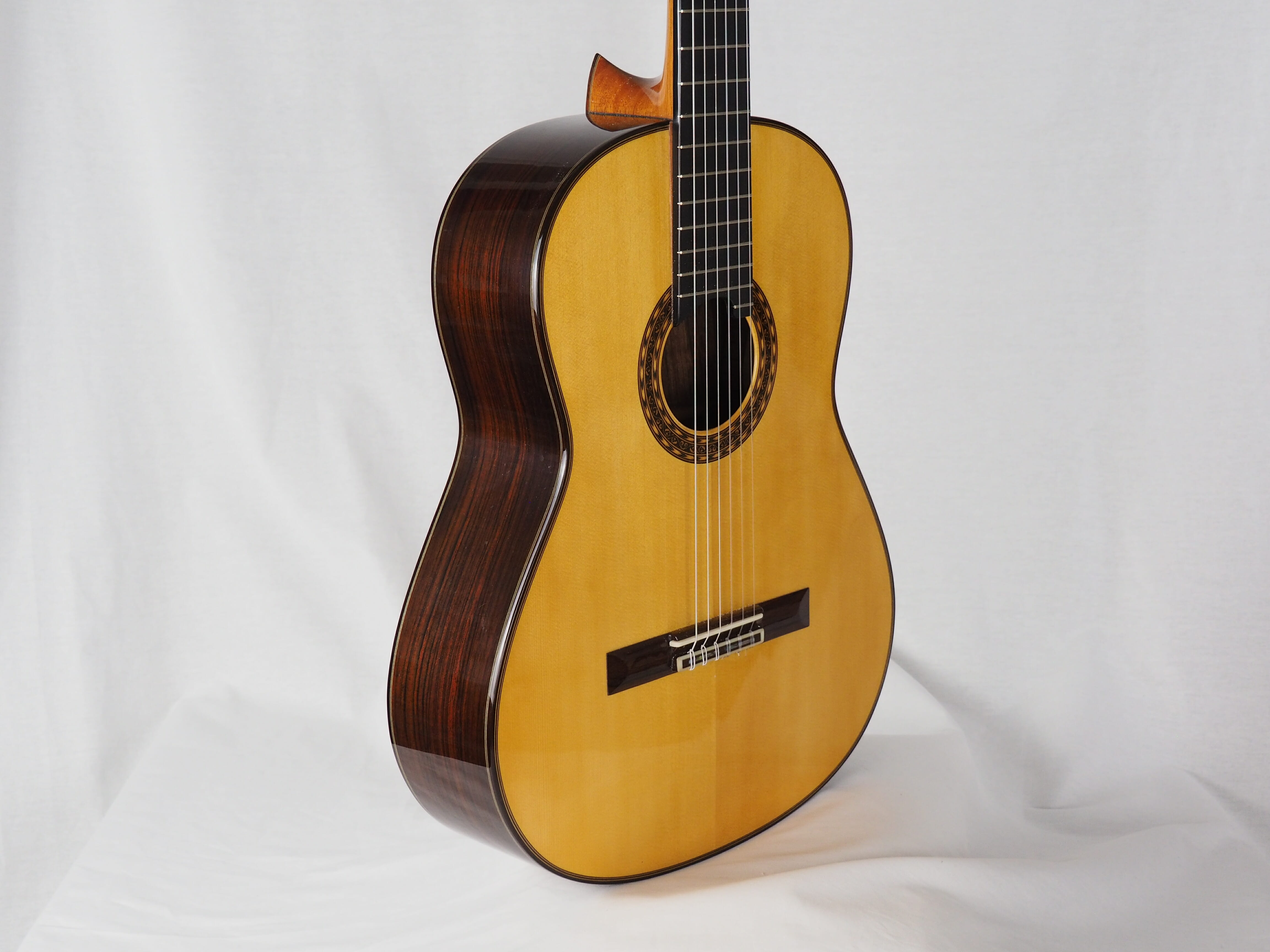 1/6 Scale Mini Guitar Model Classic Style Blue Color